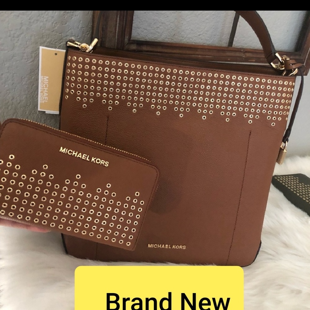 SOLD Wallet and purses